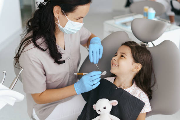 Best Pediatric Emergency Dentist in Wlowbrook, IL